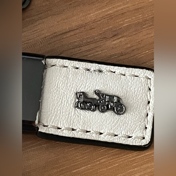 Mickey Mouse Coach clutch - Picture 10 of 16